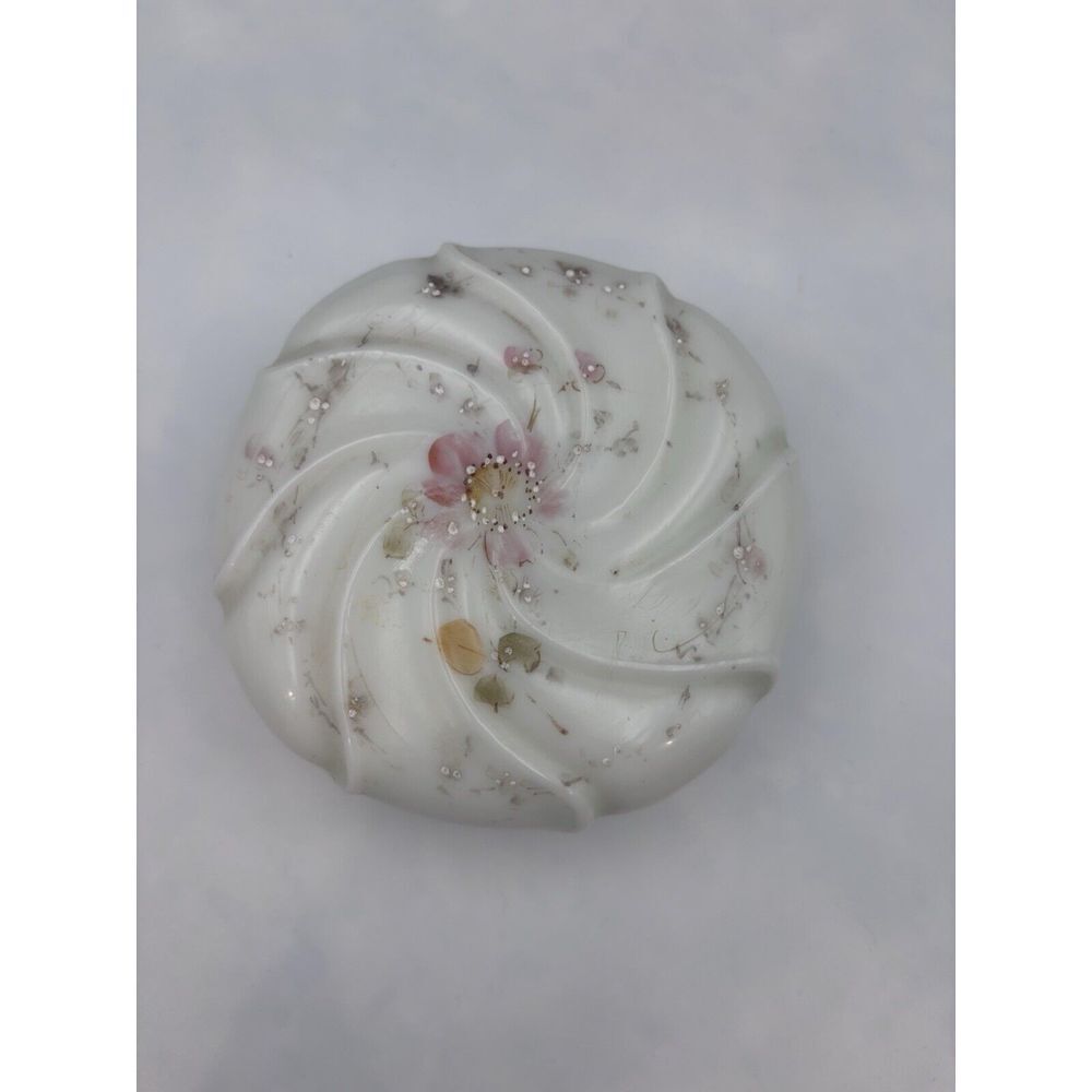 Wavecrest Glass Jewelry Box. Top Only. (2482)